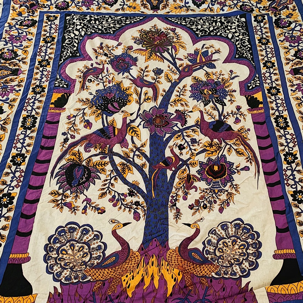 Large tapestry - Picture 2 of 2